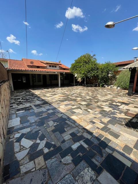Casa à venda em Goiânia, Jardim América, com 5 quartos, com 304 m²